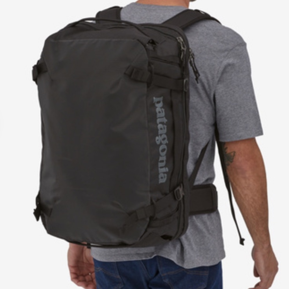 Patagonia Black Hole MLC 45L in black